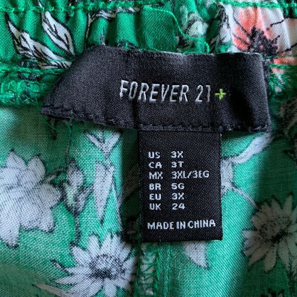 Forever 21 Kelly Green Floral Shorts Ruffle Hem Women 3X Rayon Pullon - Picture 8 of 11